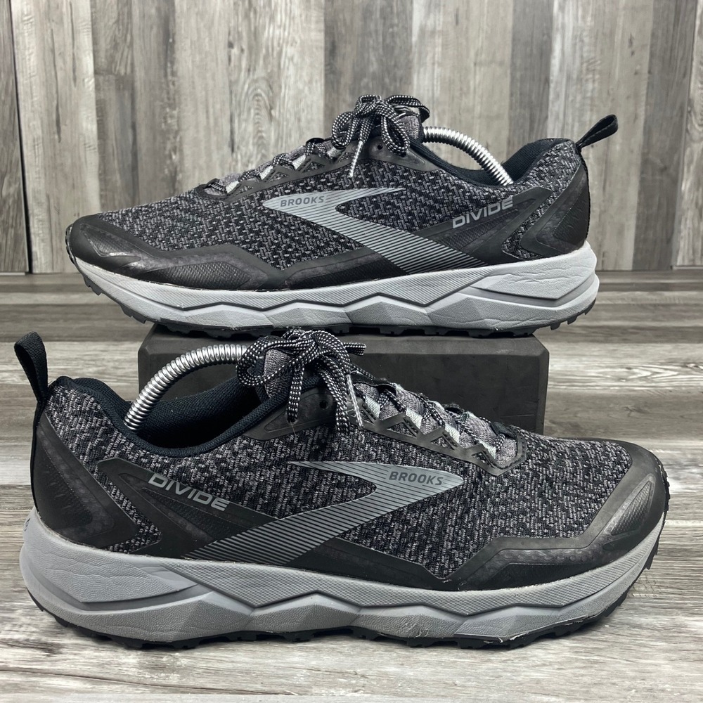 Brooks Divide Mens Trail Running Shoes Black Grey 1103331D040 Size 11 D